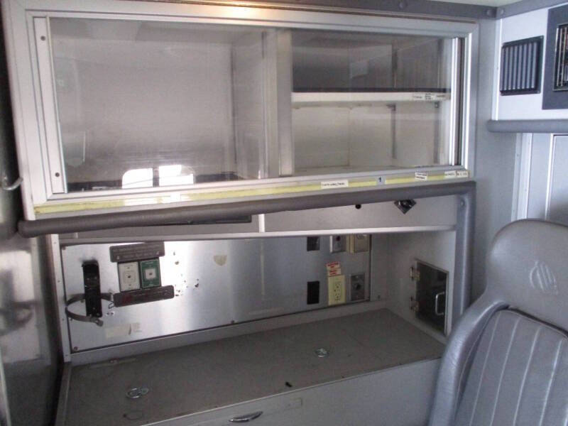 2000 Freightliner FL60