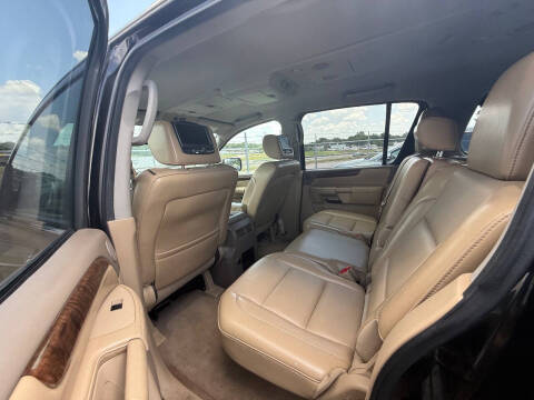 2013 Nissan Armada SV