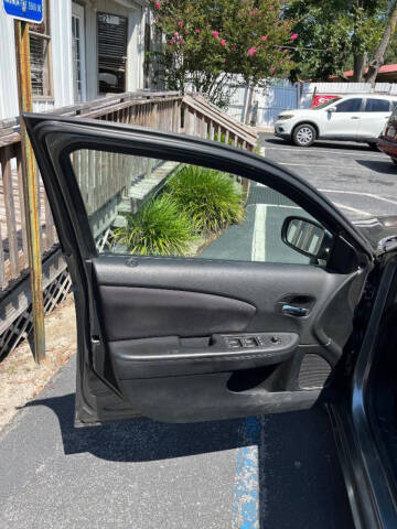 2013 Chrysler 200 Touring