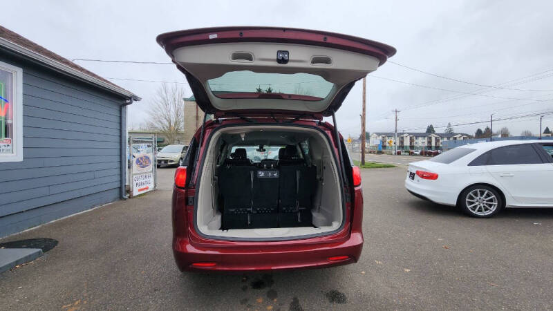 2021 Chrysler Voyager LXi