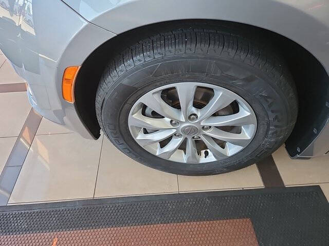 2017 Chrysler Pacifica Touring Plus