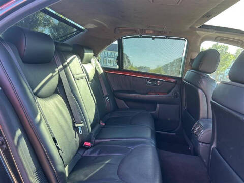 2004 Lexus LS 430