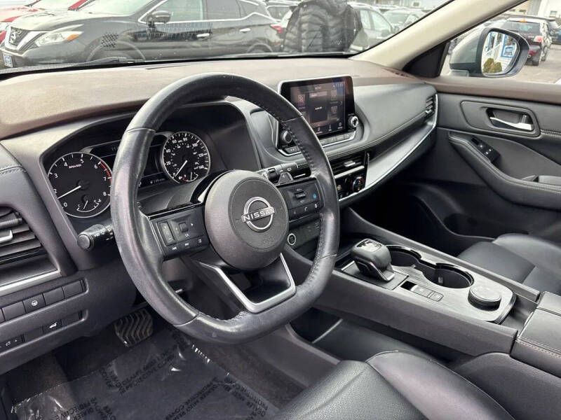 2022 Nissan Rogue SV