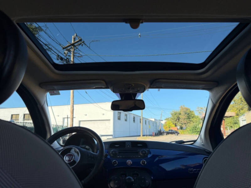 2012 FIAT 500 Lounge