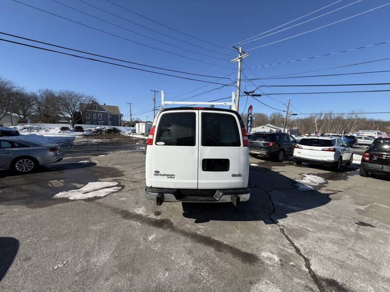 2016 GMC Savana 2500