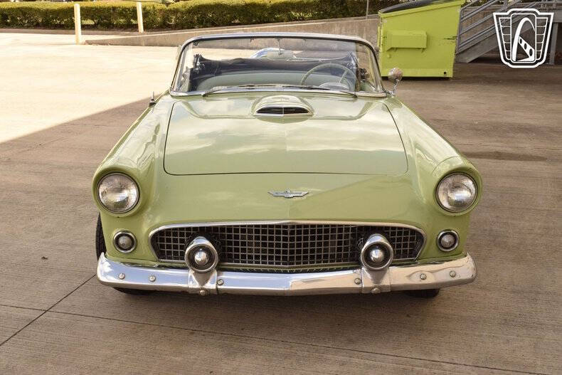 1956 Ford Thunderbird
