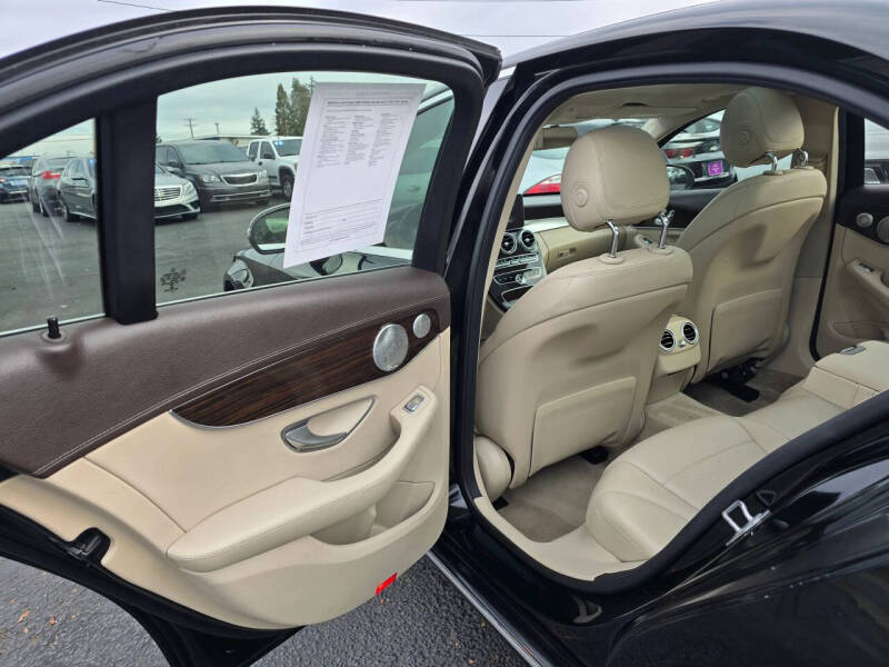 2017 Mercedes-Benz C-Class