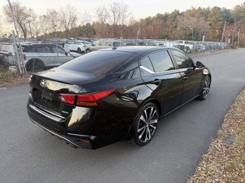 2020 Nissan Altima 2.0 SR