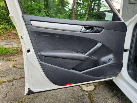 2013 Volkswagen Passat S PZEV