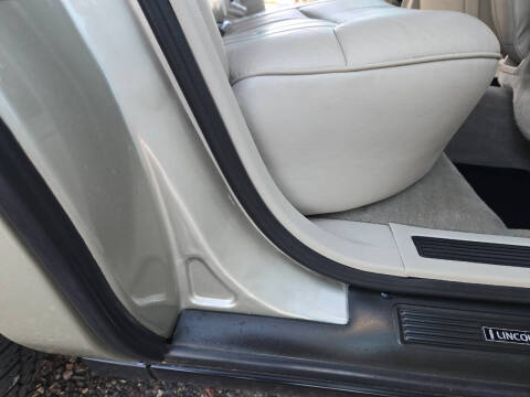 1997 Lincoln Town Car Executive