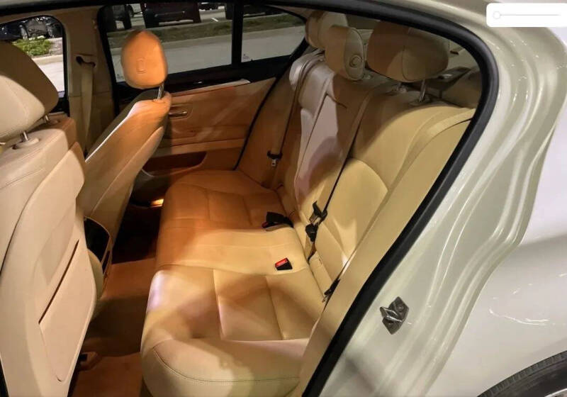 2015 BMW 5 Series 528i