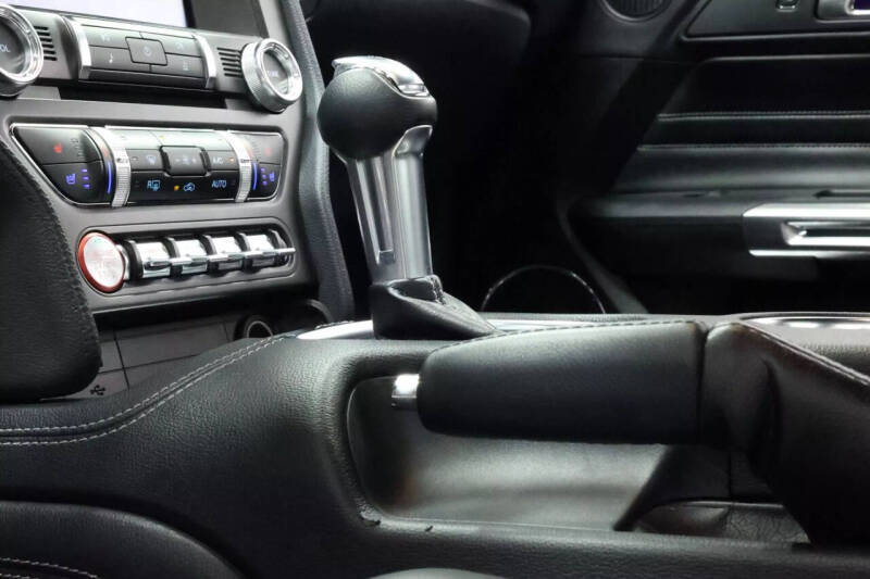 2022 Ford Mustang Mach 1