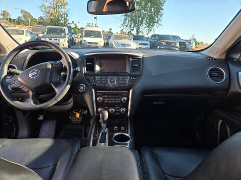 2015 Nissan Pathfinder Platinum
