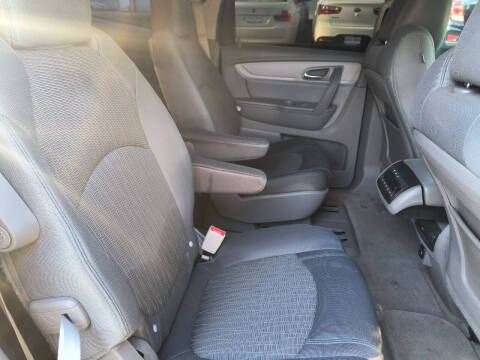 2017 Chevrolet Traverse LT