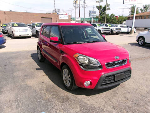 2012 Kia Soul +