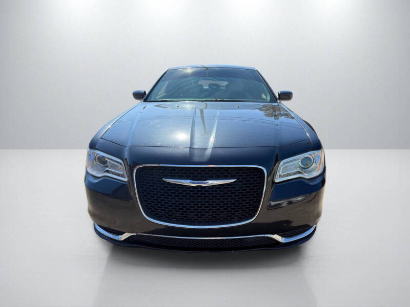 2018 Chrysler 300 Touring