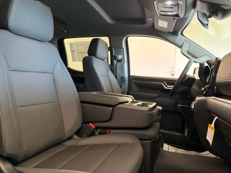 2026 GMC Sierra 1500 Elevation Standard