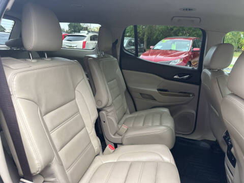 2017 GMC Acadia Denali