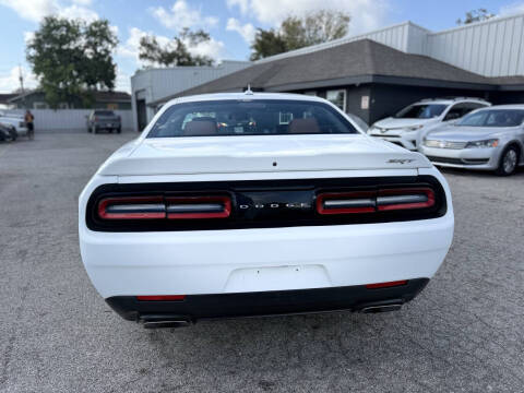 2016 Dodge Challenger SRT 392