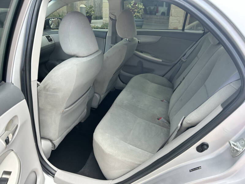 2010 Toyota Corolla LE