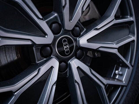 2025 Audi Q5 quattro Prestige TFSI