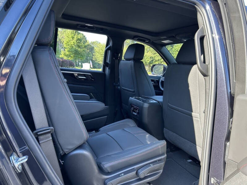 2025 Chevrolet Tahoe RST