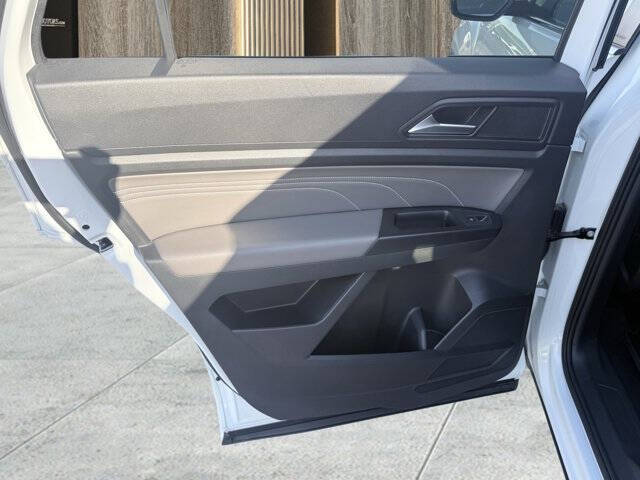 2021 Volkswagen Atlas Cross Sport V6 SE R-Line