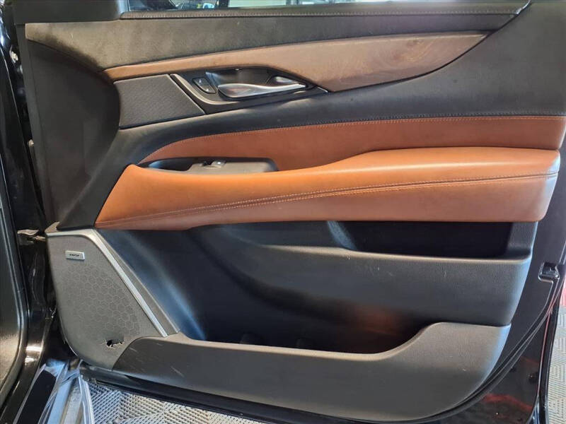 2019 Cadillac Escalade Luxury