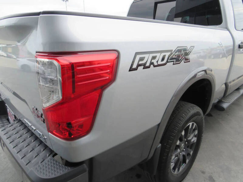 2017 Nissan Titan XD