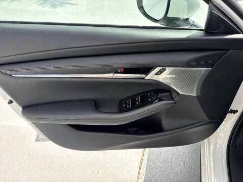 2024 Mazda Mazda3 Hatchback 2.5 S Premium