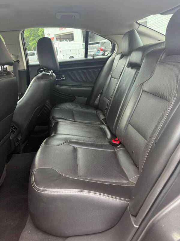 2011 Ford Taurus Limited