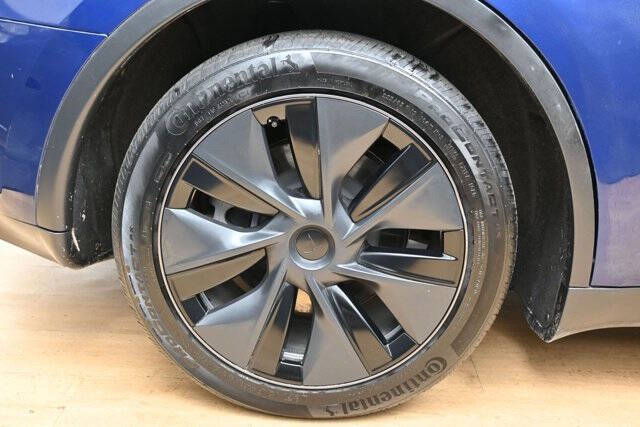 2025 Tesla Model Y Long Range