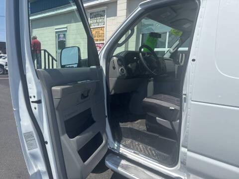 2009 Ford E-Series E-250