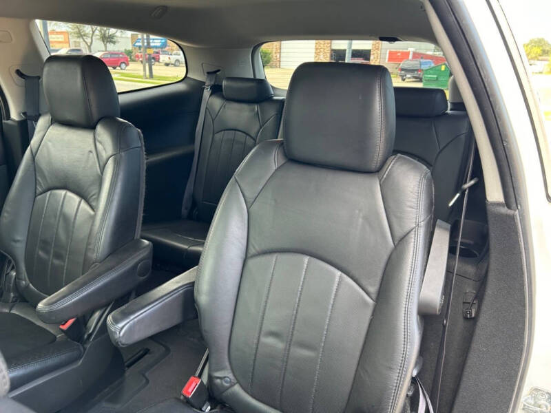 2011 Buick Enclave CXL-2