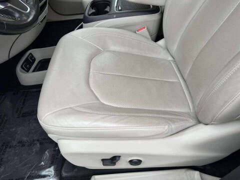 2021 Chrysler Pacifica Touring L