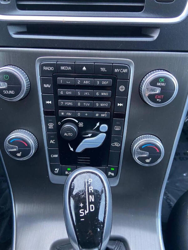 2015 Volvo V60 T5 Premier