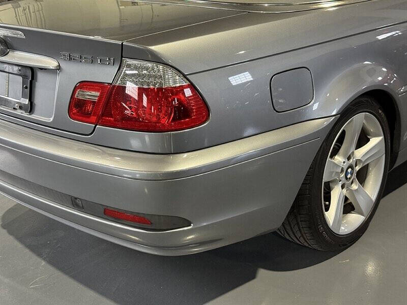 2004 BMW 3 Series 12