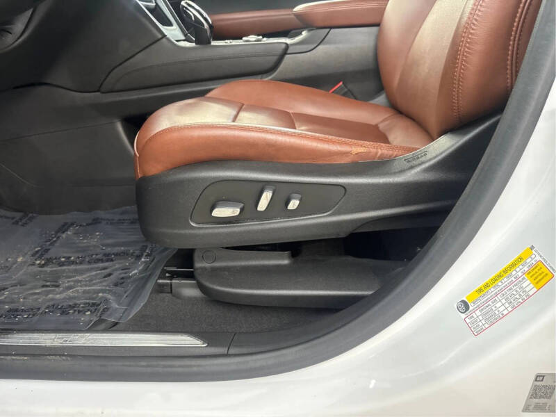 2020 Cadillac XT5 Premium Luxury