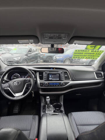 2015 Toyota Highlander LE Plus