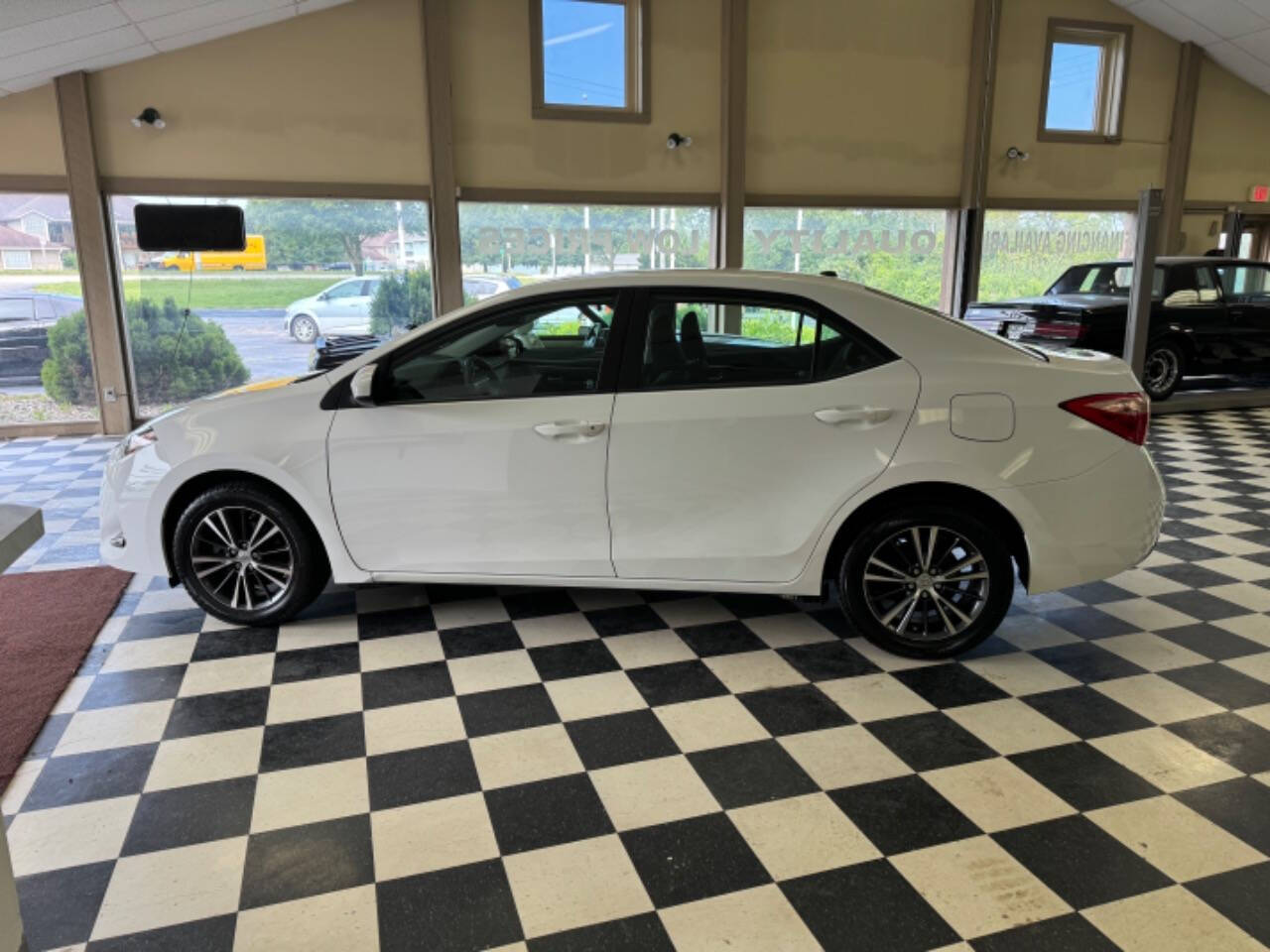 2018 Toyota Corolla for sale at BOHL AUTOMOTIVE in Racine, WI