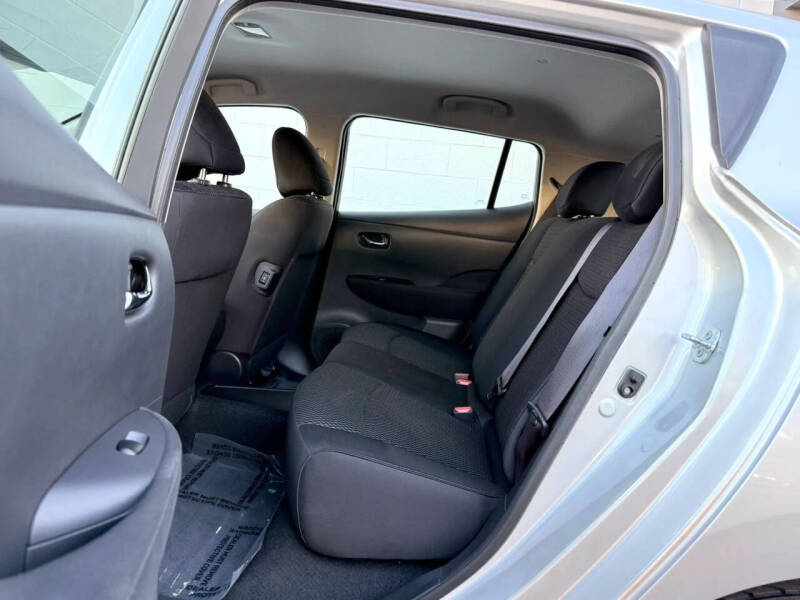 2015 Nissan LEAF