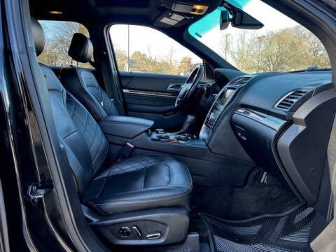 2017 Ford Explorer Platinum