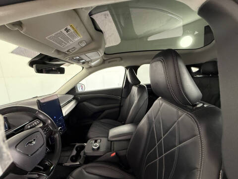 2022 Ford Mustang Mach-E California Route 1