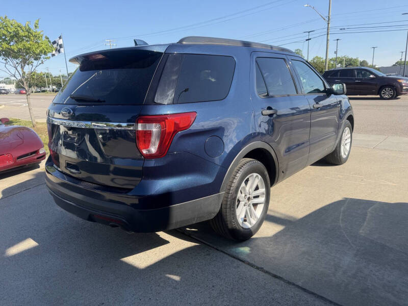 2017 Ford Explorer