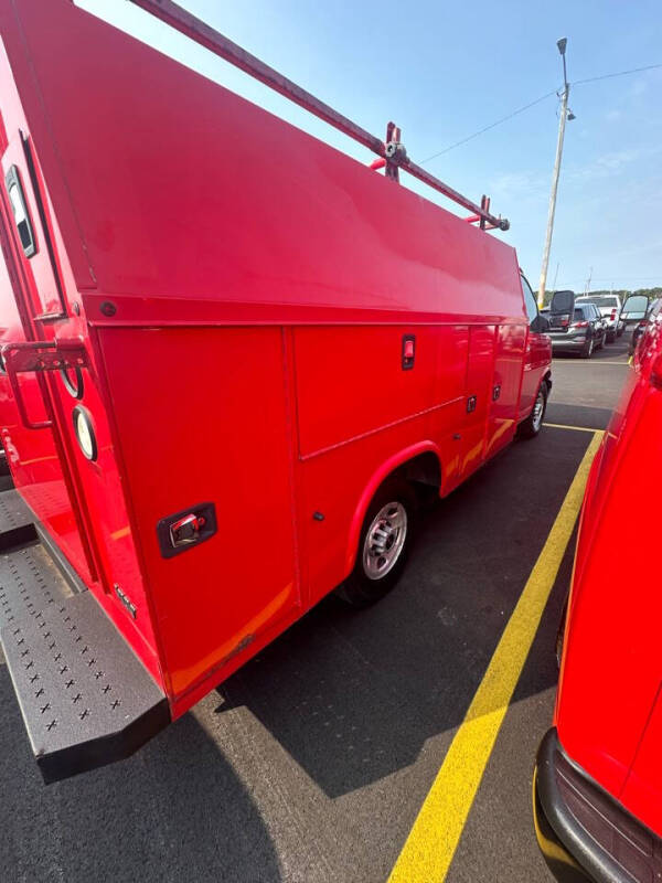 2016 GMC Savana 3500