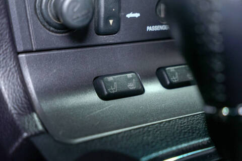 2004 Ford Thunderbird Deluxe