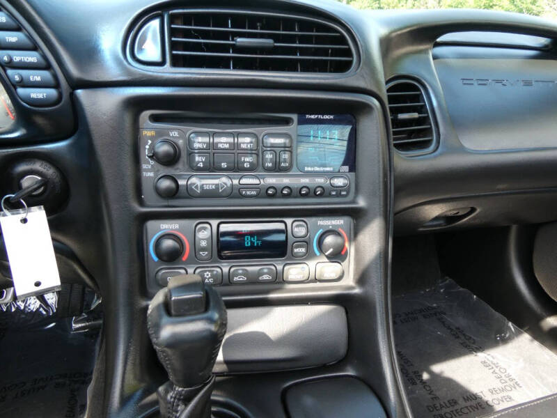 2004 Chevrolet Corvette
