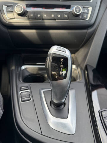 2012 BMW 3 Series 328i