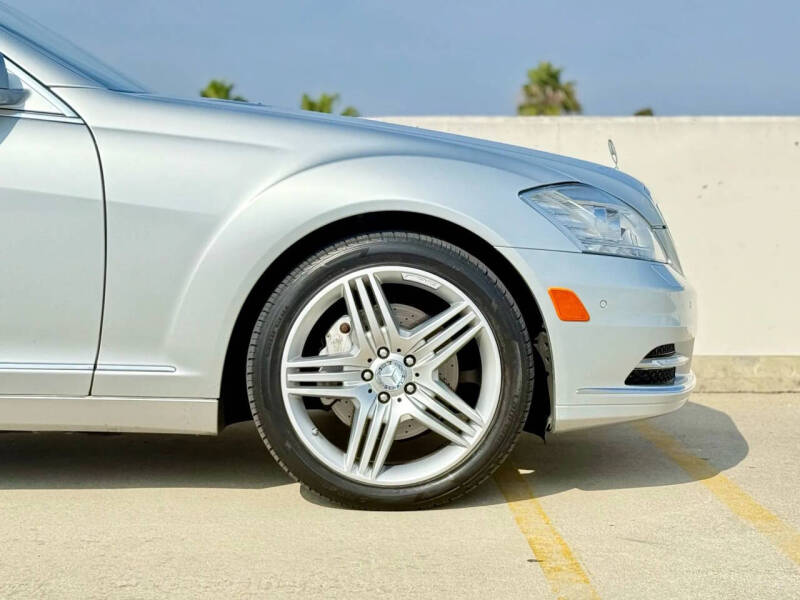 2011 Mercedes-Benz S-Class S 550