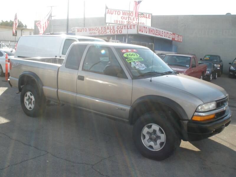2003 Chevrolet S-10 for sale at AUTO WHOLESALE OUTLET in North Hollywood CA